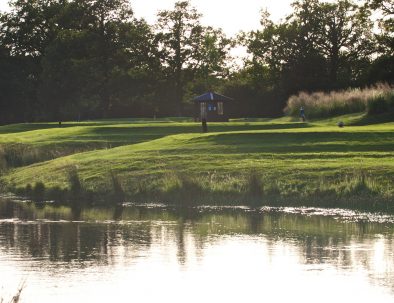 1st tee with lake